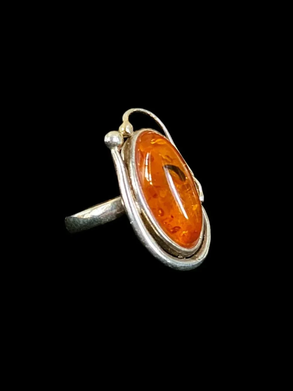Vintage 1980s Modernist Sterling Silver Baltic Amber Statement Ring 925